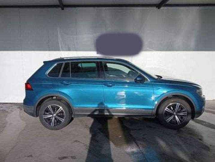 Photo 2 VIN: WVGZZZ5NZJW323153 - VOLKSWAGEN TIGUAN 