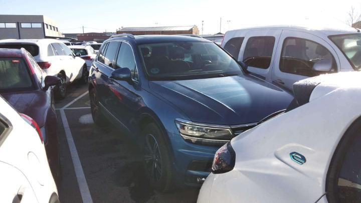 Photo 9 VIN: WVGZZZ5NZJW323153 - VOLKSWAGEN TIGUAN 