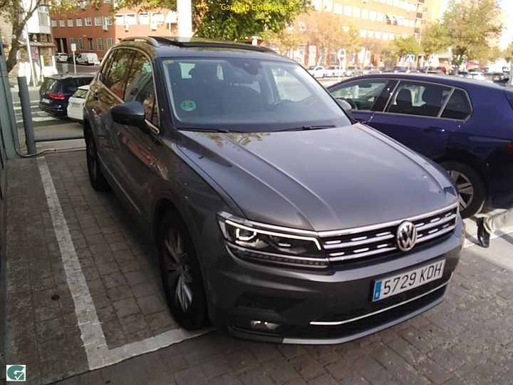 Photo 32 VIN: WVGZZZ5NZJW323765 - VOLKSWAGEN TIGUAN 