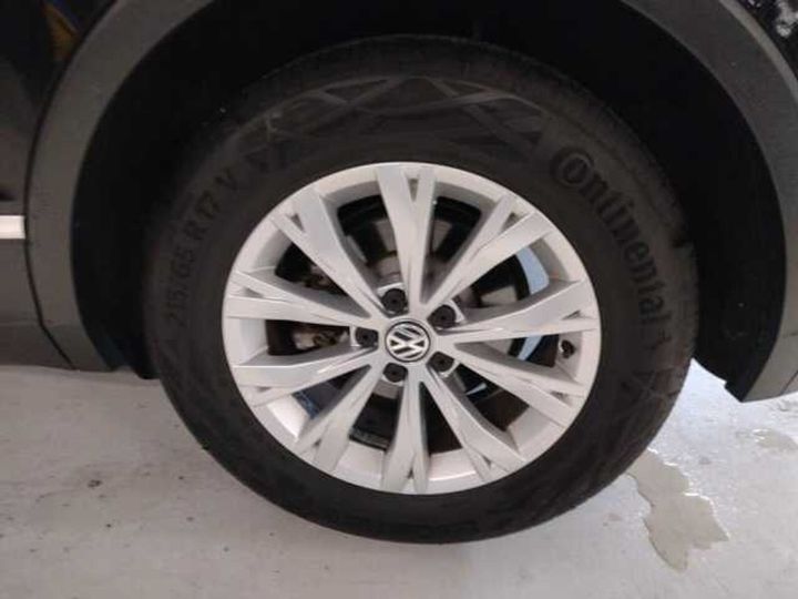 Photo 12 VIN: WVGZZZ5NZJW324890 - VOLKSWAGEN TIGUAN 