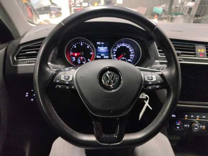 Photo 6 VIN: WVGZZZ5NZJW324890 - VOLKSWAGEN TIGUAN 