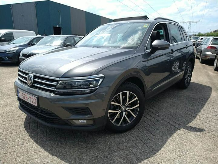 Photo 1 VIN: WVGZZZ5NZJW324951 - VOLKSWAGEN TIGUAN 