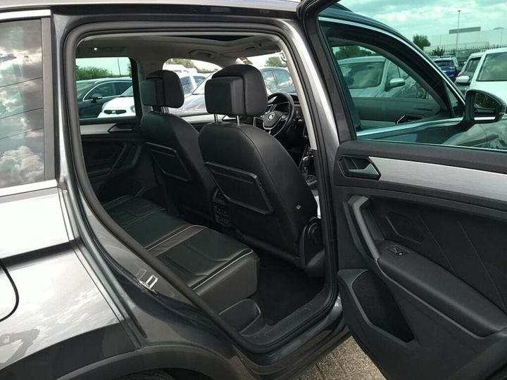 Photo 27 VIN: WVGZZZ5NZJW324951 - VOLKSWAGEN TIGUAN 