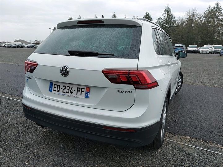 Photo 2 VIN: WVGZZZ5NZJW327094 - VOLKSWAGEN TIGUAN 