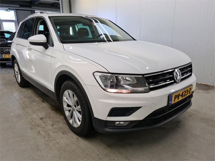 Photo 2 VIN: WVGZZZ5NZJW328411 - VOLKSWAGEN TIGUAN 