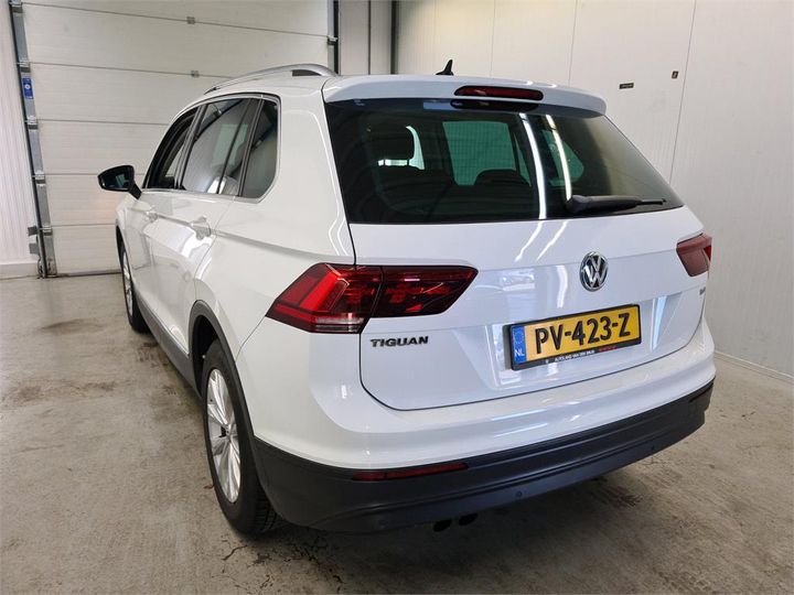 Photo 3 VIN: WVGZZZ5NZJW328411 - VOLKSWAGEN TIGUAN 