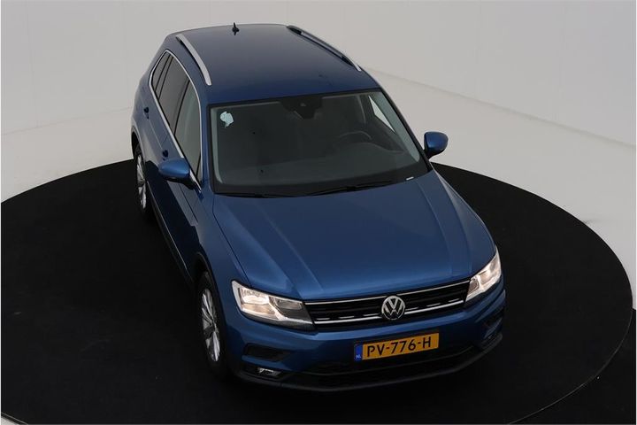 Photo 2 VIN: WVGZZZ5NZJW328564 - VOLKSWAGEN TIGUAN 