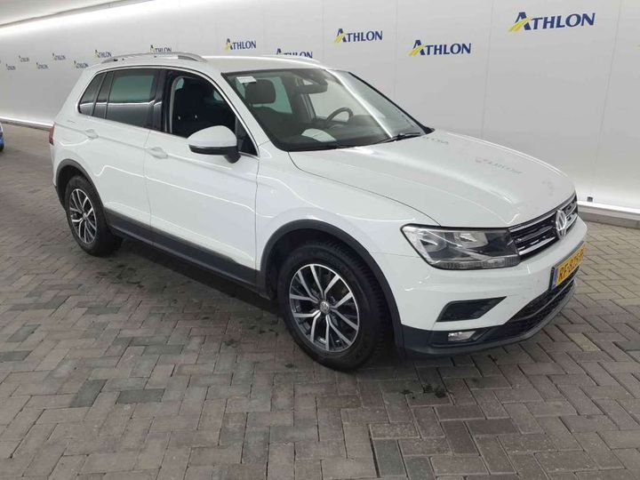 Photo 2 VIN: WVGZZZ5NZJW329990 - VOLKSWAGEN TIGUAN 