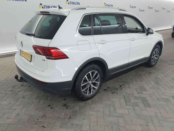 Photo 4 VIN: WVGZZZ5NZJW329990 - VOLKSWAGEN TIGUAN 