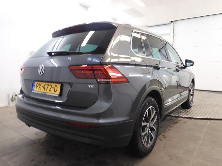 Photo 2 VIN: WVGZZZ5NZJW330772 - VOLKSWAGEN TIGUAN 