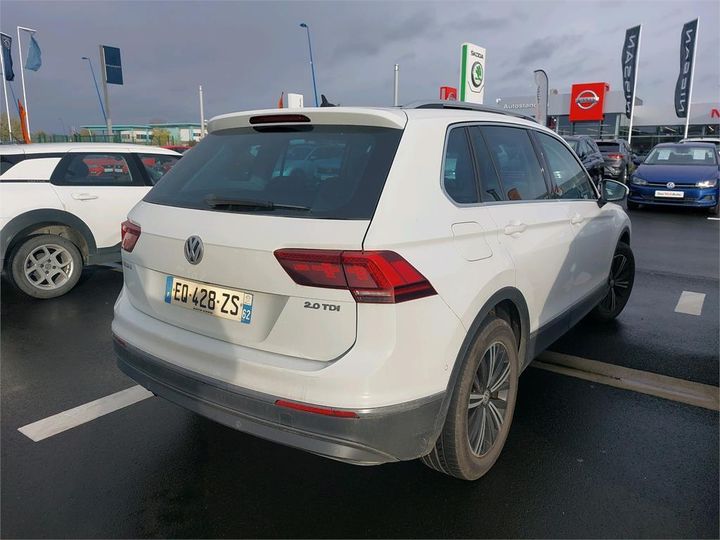 Photo 5 VIN: WVGZZZ5NZJW330917 - VOLKSWAGEN TIGUAN 