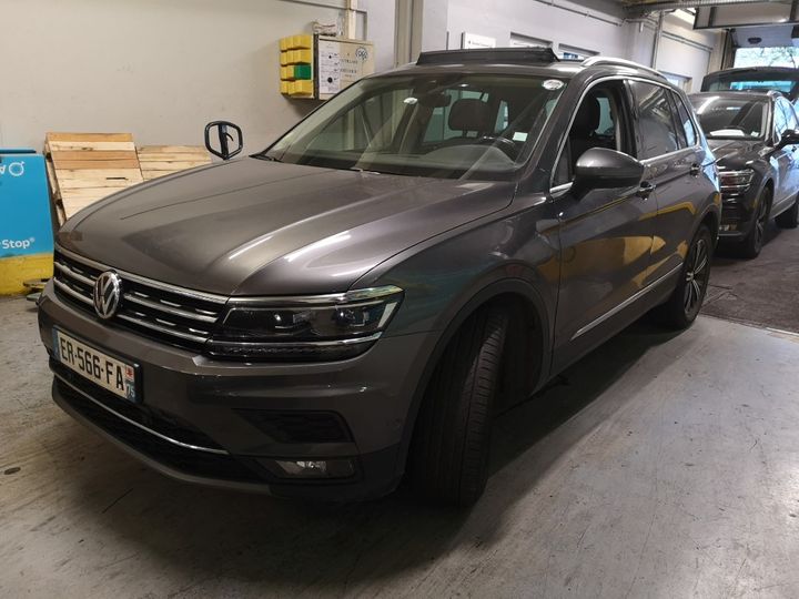 Photo 1 VIN: WVGZZZ5NZJW339117 - VOLKSWAGEN TIGUAN 