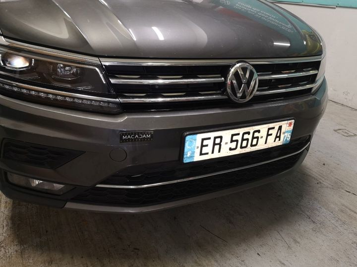 Photo 18 VIN: WVGZZZ5NZJW339117 - VOLKSWAGEN TIGUAN 