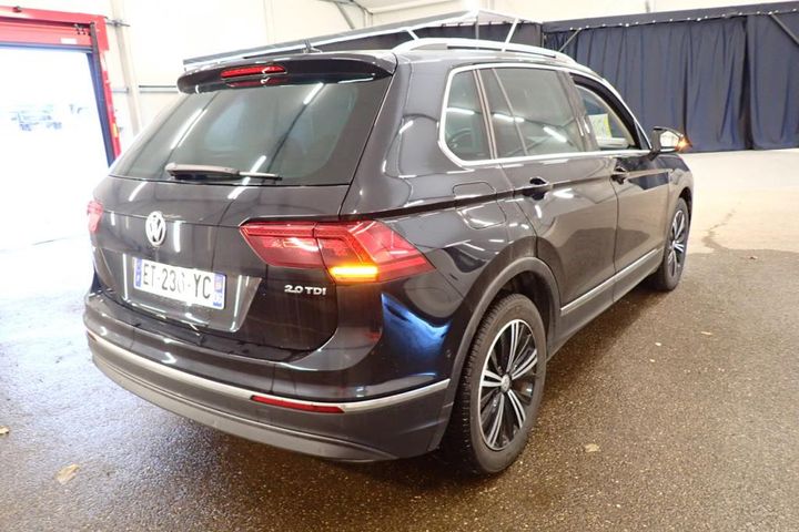 Photo 2 VIN: WVGZZZ5NZJW339217 - VOLKSWAGEN TIGUAN 