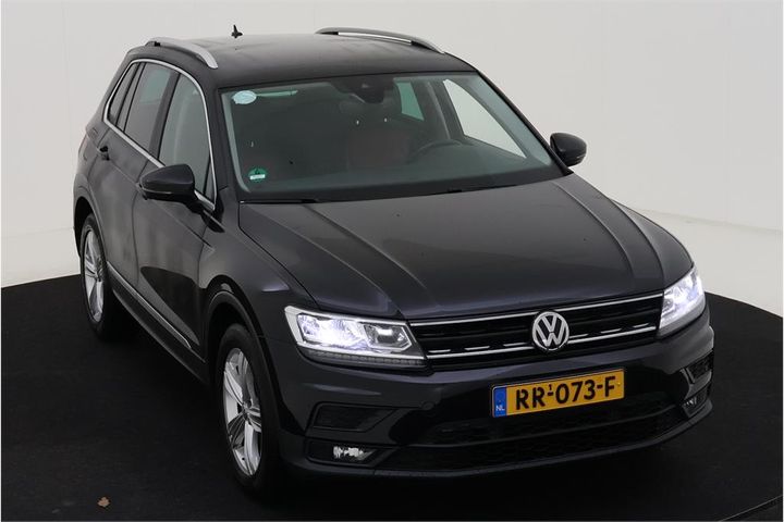 Photo 2 VIN: WVGZZZ5NZJW340285 - VOLKSWAGEN TIGUAN 