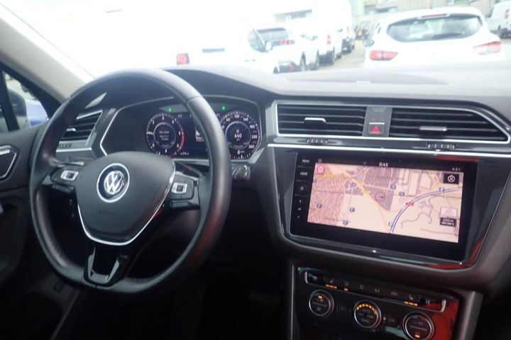 Photo 9 VIN: WVGZZZ5NZJW342060 - VOLKSWAGEN TIGUAN 