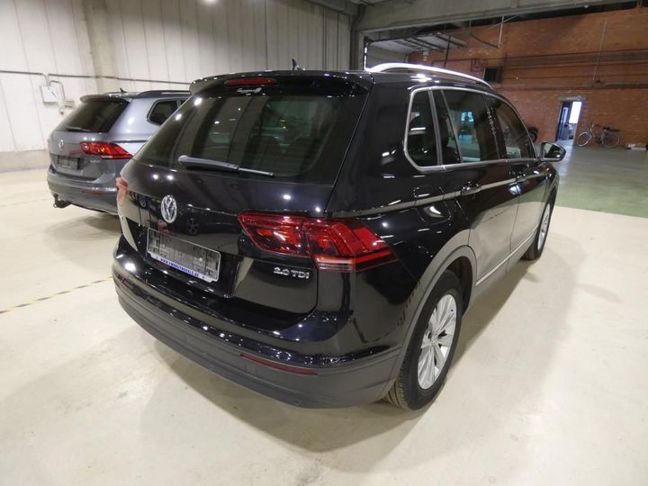 Photo 2 VIN: WVGZZZ5NZJW342074 - VOLKSWAGEN TIGUAN 