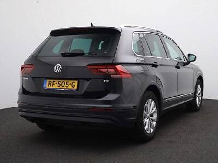 Photo 5 VIN: WVGZZZ5NZJW343275 - VOLKSWAGEN TIGUAN 