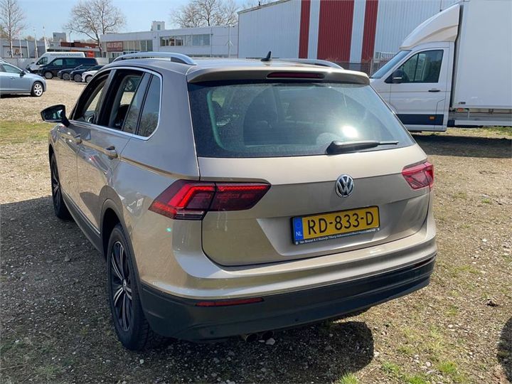 Photo 2 VIN: WVGZZZ5NZJW344318 - VOLKSWAGEN TIGUAN 