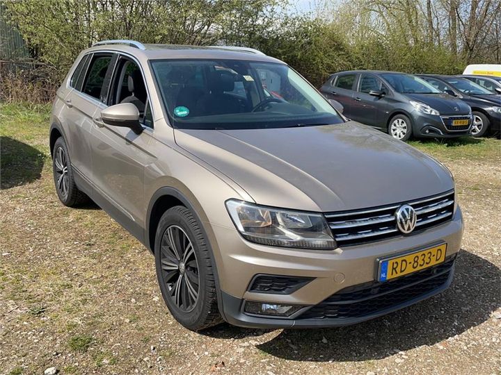 Photo 4 VIN: WVGZZZ5NZJW344318 - VOLKSWAGEN TIGUAN 