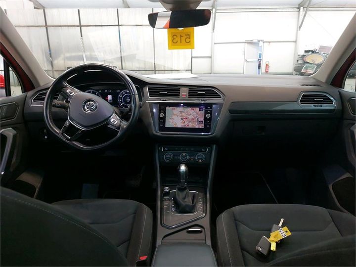 Photo 3 VIN: WVGZZZ5NZJW345188 - VOLKSWAGEN TIGUAN 