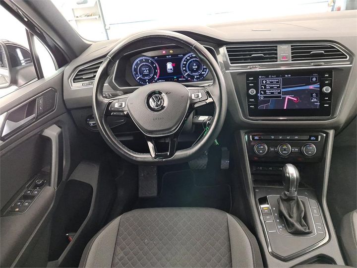 Photo 16 VIN: WVGZZZ5NZJW345345 - VOLKSWAGEN TIGUAN 