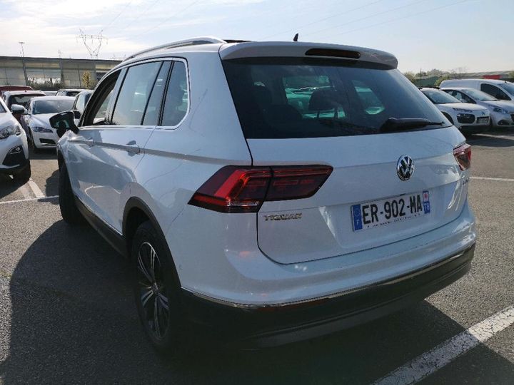 Photo 3 VIN: WVGZZZ5NZJW345980 - VOLKSWAGEN TIGUAN 