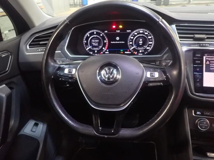 Photo 12 VIN: WVGZZZ5NZJW348040 - VOLKSWAGEN TIGUAN 