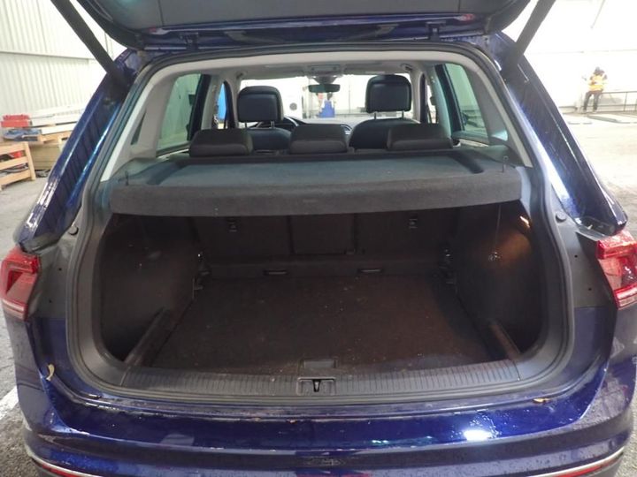 Photo 3 VIN: WVGZZZ5NZJW348040 - VOLKSWAGEN TIGUAN 