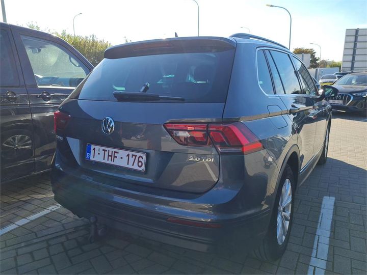 Photo 2 VIN: WVGZZZ5NZJW349302 - VOLKSWAGEN TIGUAN 