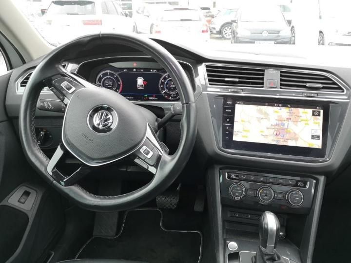 Photo 4 VIN: WVGZZZ5NZJW349901 - VOLKSWAGEN TIGUAN 