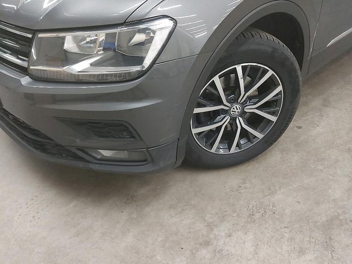 Photo 18 VIN: WVGZZZ5NZJW350264 - VW TIGUAN 