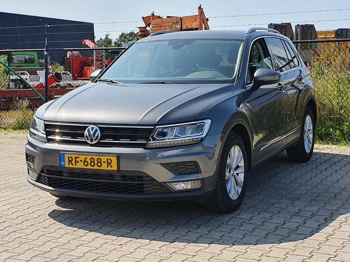 Photo 1 VIN: WVGZZZ5NZJW351729 - VOLKSWAGEN TIGUAN 