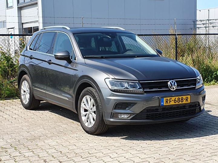 Photo 2 VIN: WVGZZZ5NZJW351729 - VOLKSWAGEN TIGUAN 