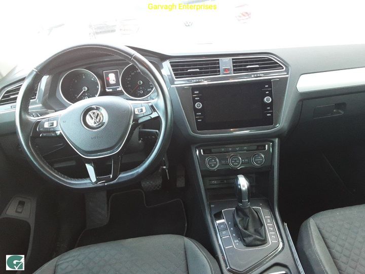 Photo 8 VIN: WVGZZZ5NZJW353038 - VOLKSWAGEN TIGUAN 