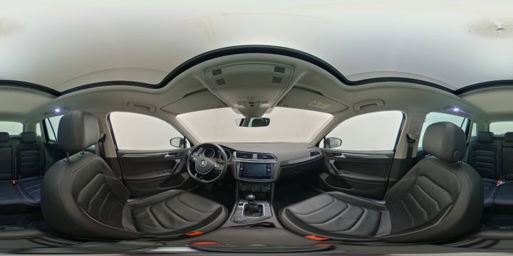 Photo 10 VIN: WVGZZZ5NZJW355583 - VOLKSWAGEN TIGUAN 2.0 TDI SCR 