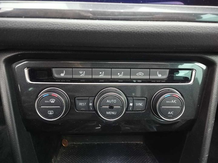 Photo 22 VIN: WVGZZZ5NZJW355762 - VOLKSWAGEN TIGUAN &#3916 