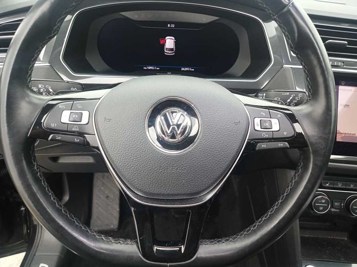 Photo 24 VIN: WVGZZZ5NZJW355762 - VOLKSWAGEN TIGUAN &#3916 