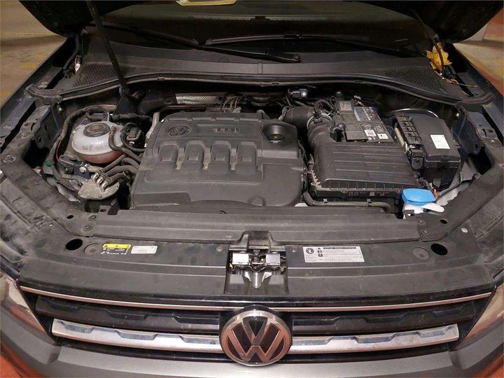 Photo 24 VIN: WVGZZZ5NZJW355904 - VOLKSWAGEN TIGUAN 