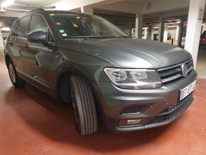 Photo 9 VIN: WVGZZZ5NZJW355904 - VOLKSWAGEN TIGUAN 