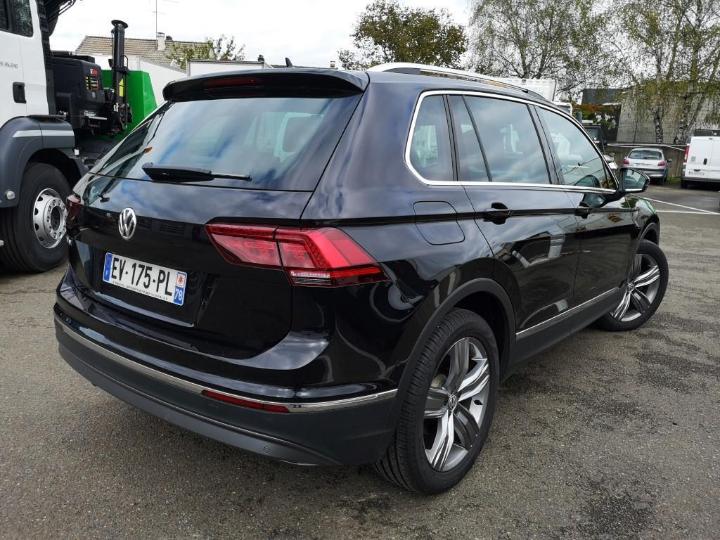 Photo 4 VIN: WVGZZZ5NZJW358460 - VOLKSWAGEN TIGUAN 