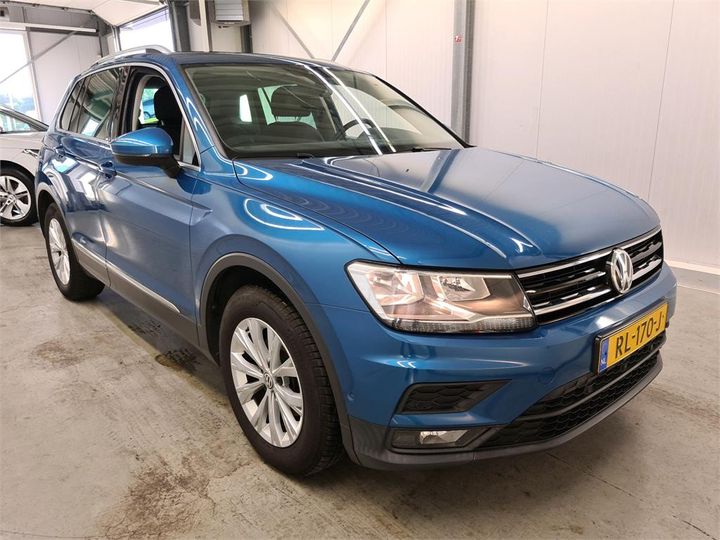 Photo 2 VIN: WVGZZZ5NZJW358747 - VOLKSWAGEN TIGUAN 