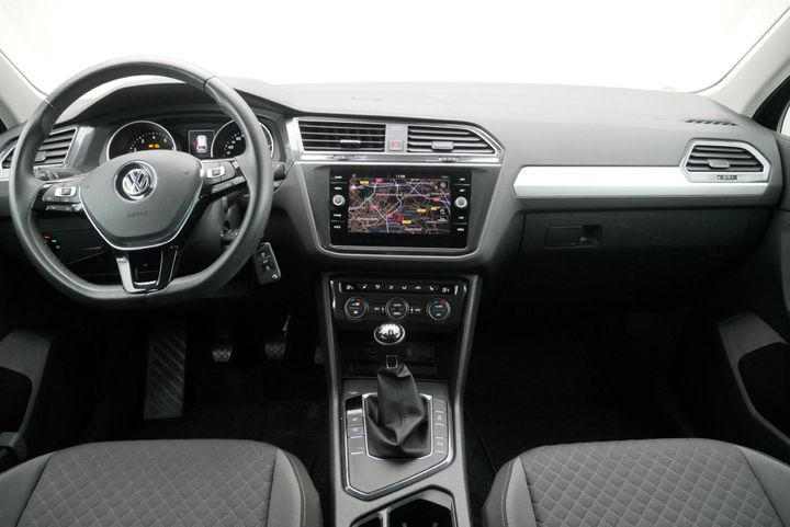 Photo 8 VIN: WVGZZZ5NZJW358944 - VOLKSWAGEN TIGUAN 