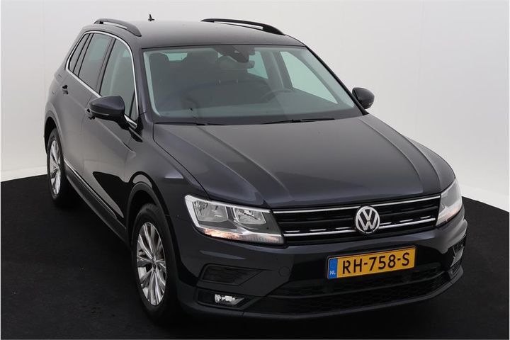 Photo 2 VIN: WVGZZZ5NZJW359232 - VOLKSWAGEN TIGUAN 