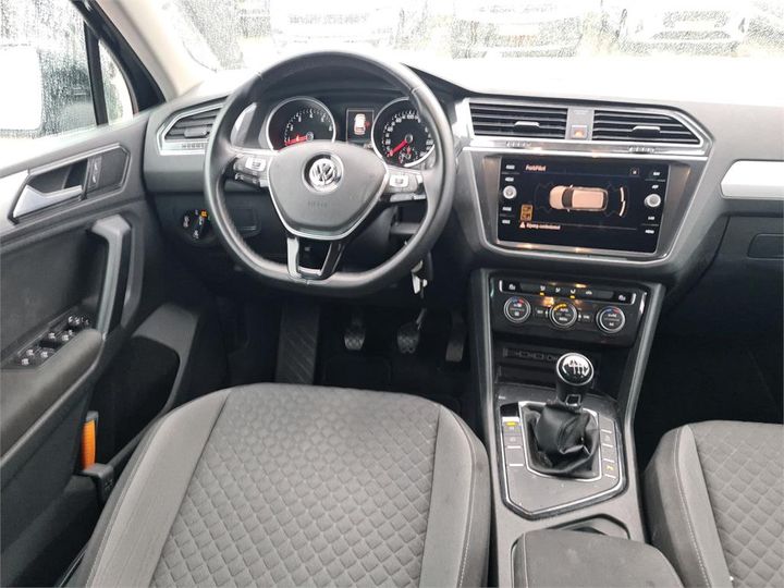 Photo 6 VIN: WVGZZZ5NZJW359232 - VOLKSWAGEN TIGUAN 