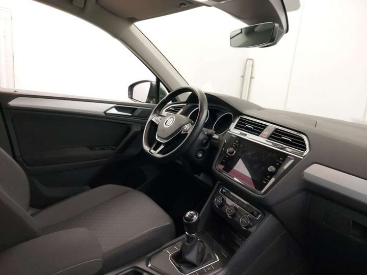 Photo 3 VIN: WVGZZZ5NZJW359464 - VOLKSWAGEN TIGUAN 