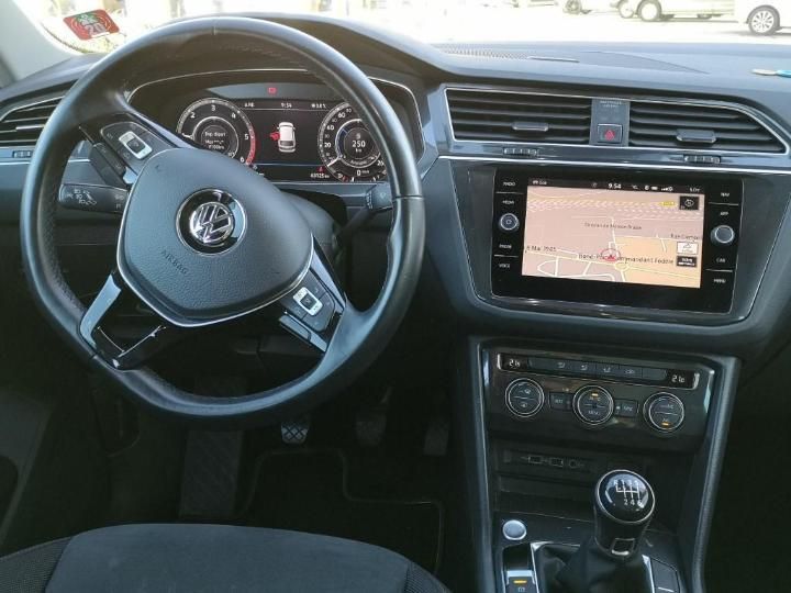 Photo 6 VIN: WVGZZZ5NZJW360121 - VOLKSWAGEN TIGUAN 