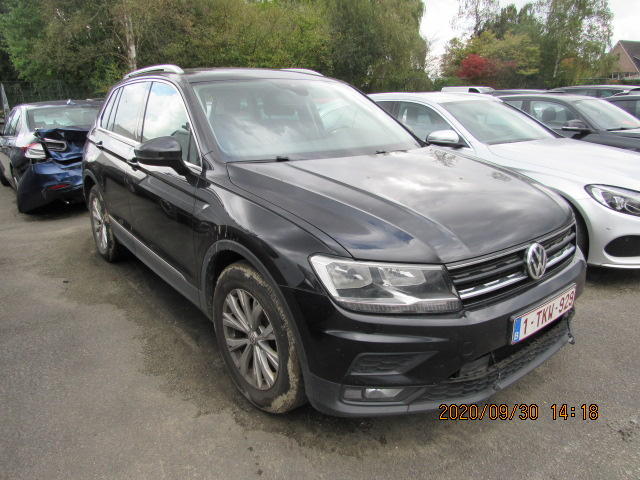 Photo 4 VIN: WVGZZZ5NZJW360359 - VOLKSWAGEN TIGUAN 