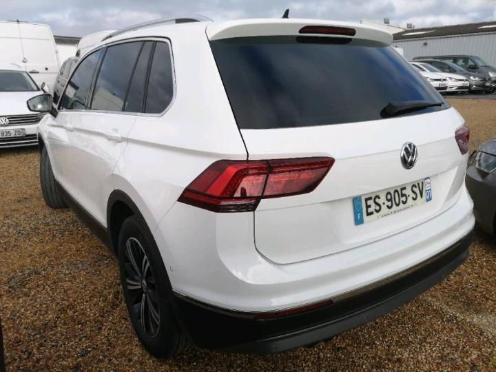 Photo 28 VIN: WVGZZZ5NZJW360393 - VOLKSWAGEN TIGUAN 