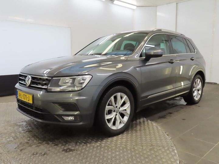 Photo 1 VIN: WVGZZZ5NZJW360694 - VOLKSWAGEN TIGUAN 